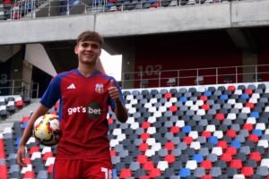 echipament acasa Steaua Bucuresti